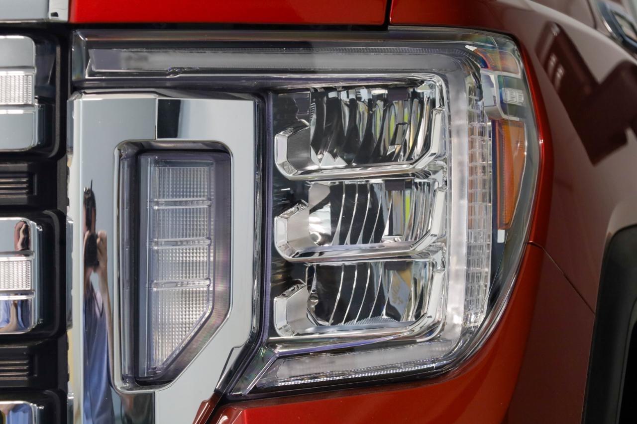 GMC Sierra 2500HD 4WD Double Cab 162" SLT 2022