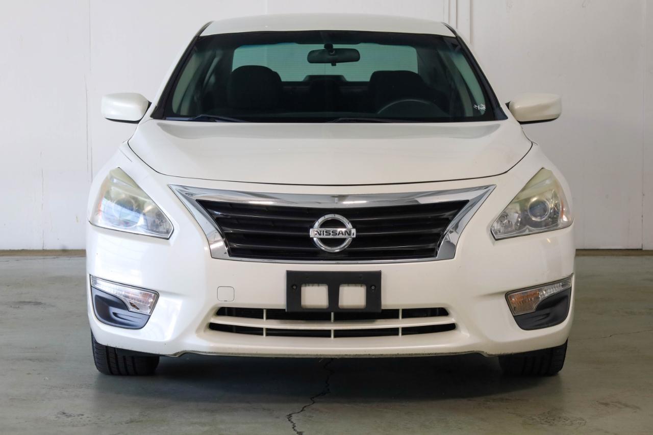 Nissan Altima 4dr Sdn I4 2.5 SV 2014
