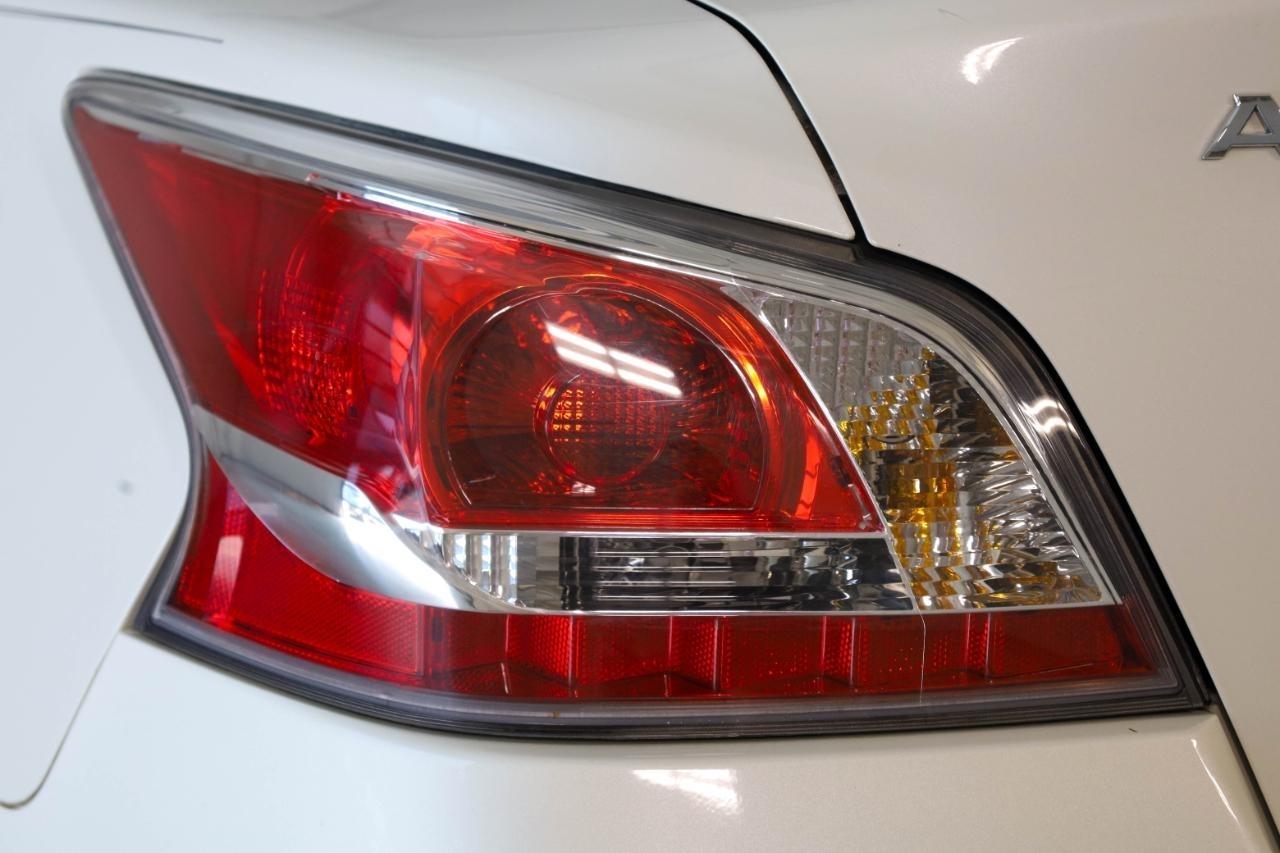 Nissan Altima 4dr Sdn I4 2.5 SV 2014