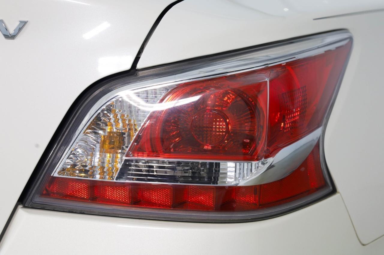 Nissan Altima 4dr Sdn I4 2.5 SV 2014