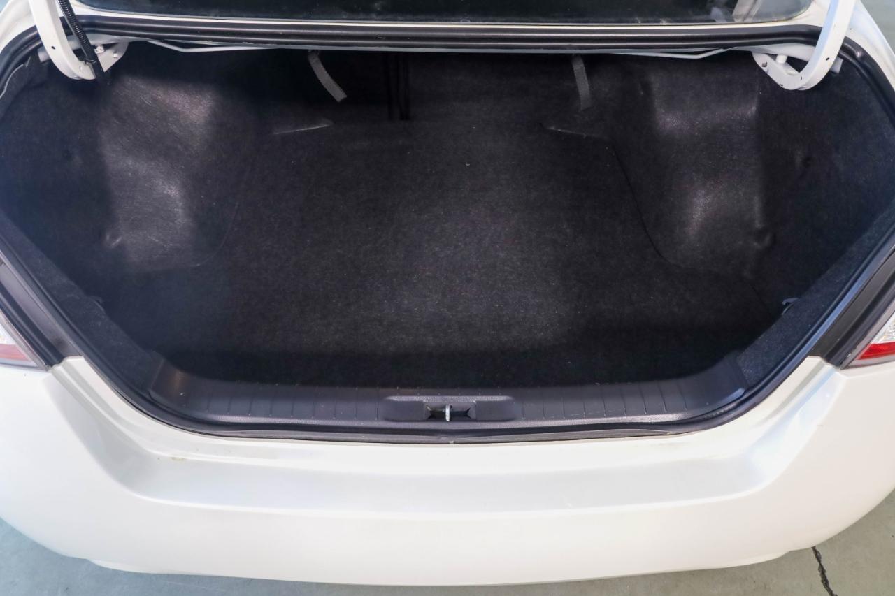 Nissan Altima 4dr Sdn I4 2.5 SV 2014