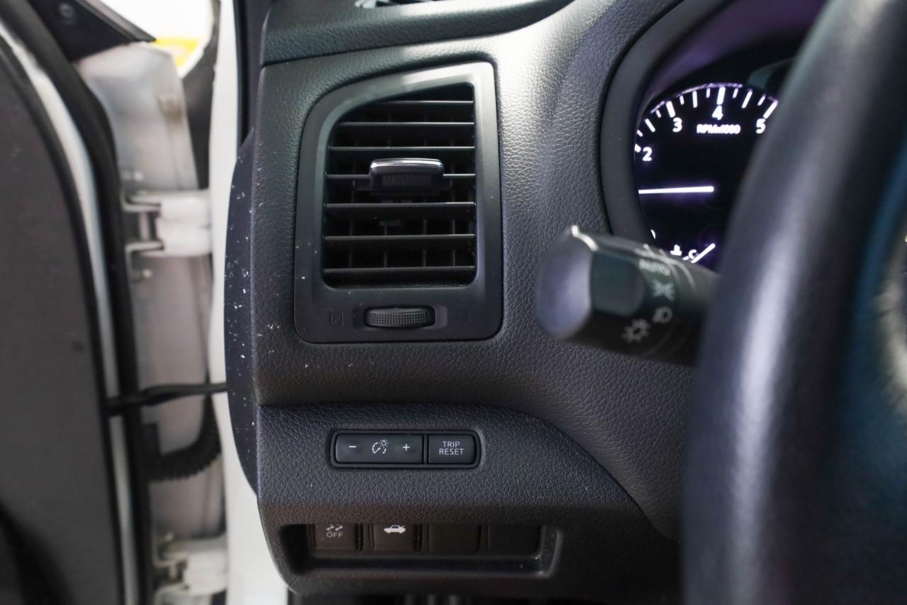 Nissan Altima 4dr Sdn I4 2.5 SV 2014