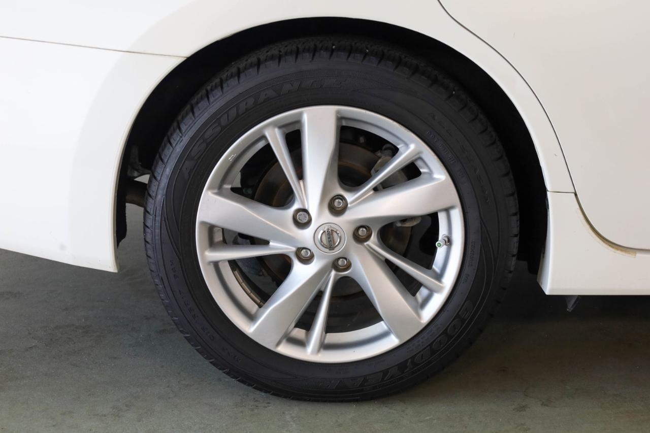 Nissan Altima 4dr Sdn I4 2.5 SV 2014