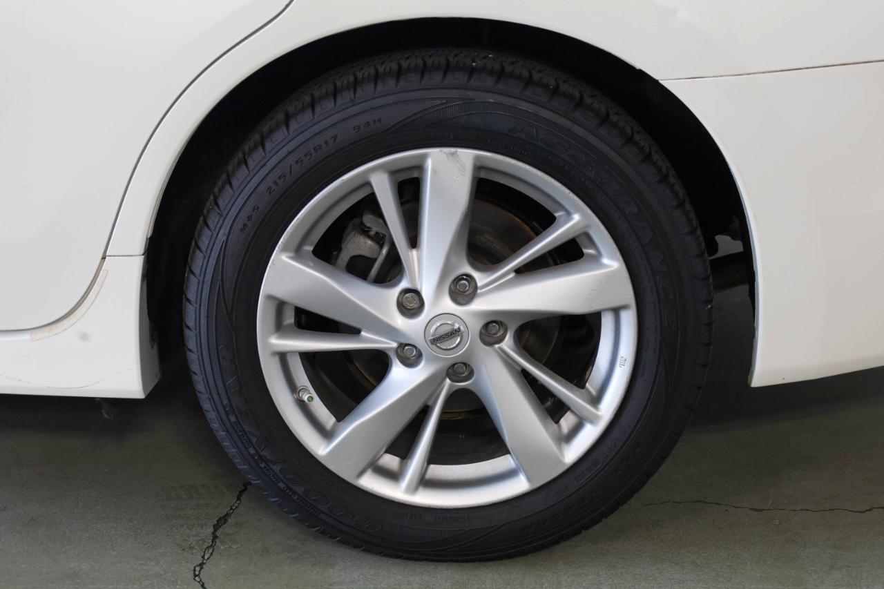 Nissan Altima 4dr Sdn I4 2.5 SV 2014