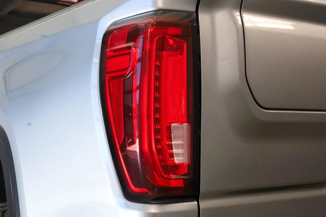 GMC Sierra 1500 4WD Crew Cab 147" AT4 2020