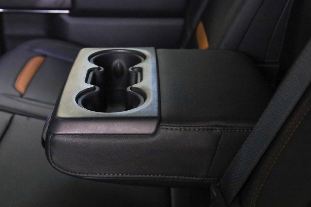 GMC Sierra 1500 4WD Crew Cab 147" AT4 2020