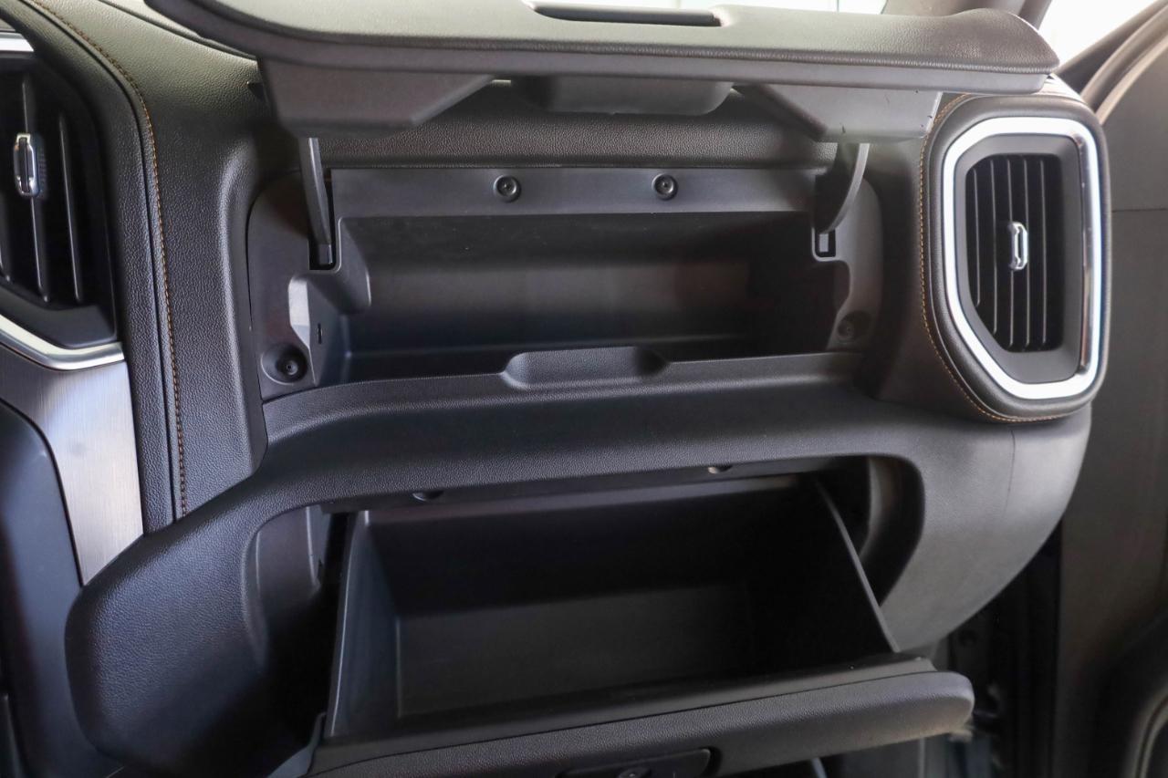 GMC Sierra 1500 4WD Crew Cab 147" AT4 2020