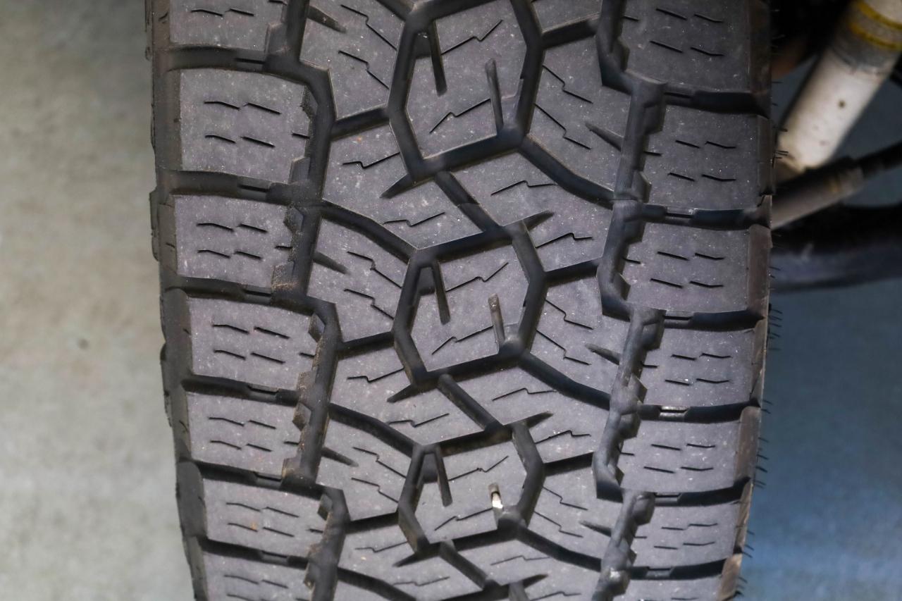 GMC Sierra 1500 4WD Crew Cab 147" AT4 2020