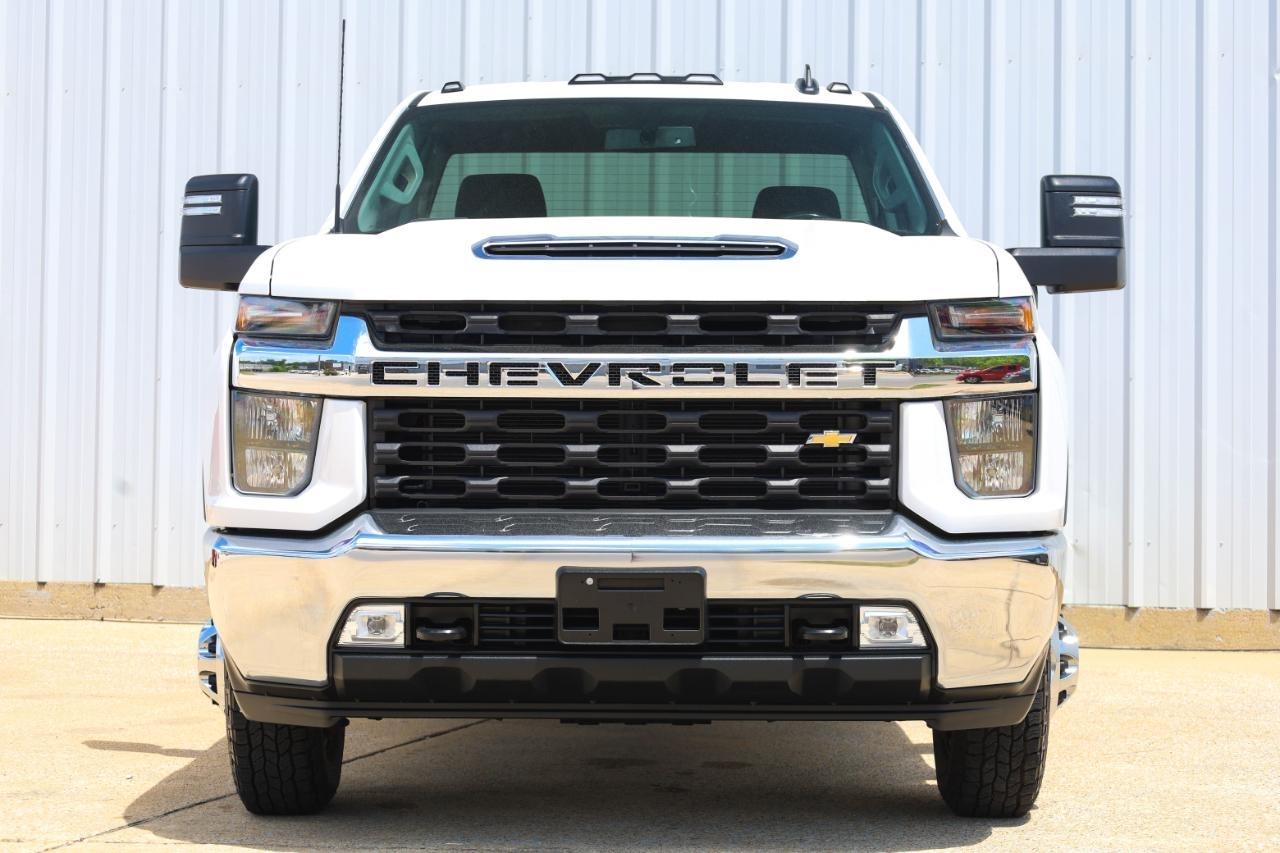Chevrolet Silverado 3500HD 2WD Reg Cab 142" LT 2022