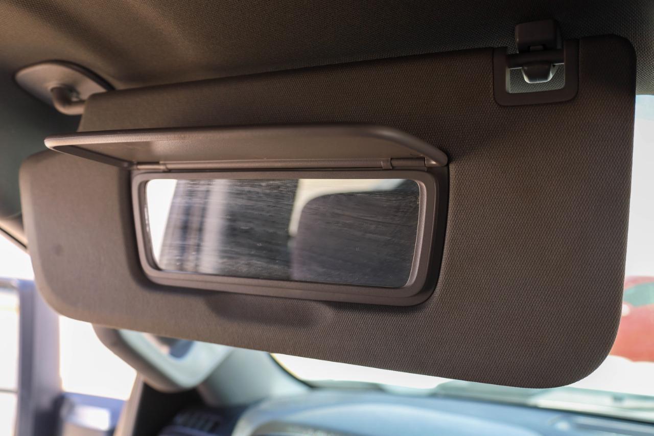 Chevrolet Silverado 3500HD 2WD Reg Cab 142" LT 2022