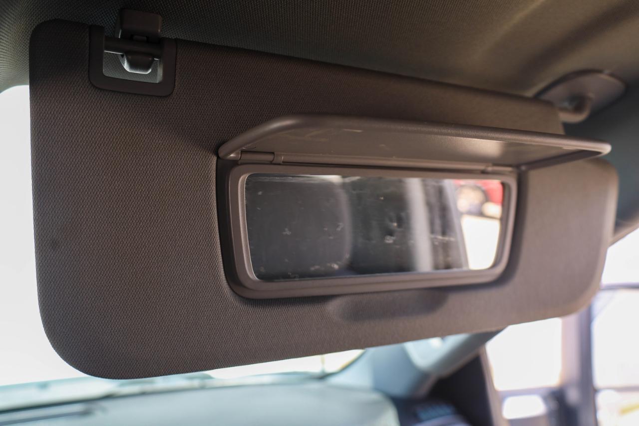 Chevrolet Silverado 3500HD 2WD Reg Cab 142" LT 2022