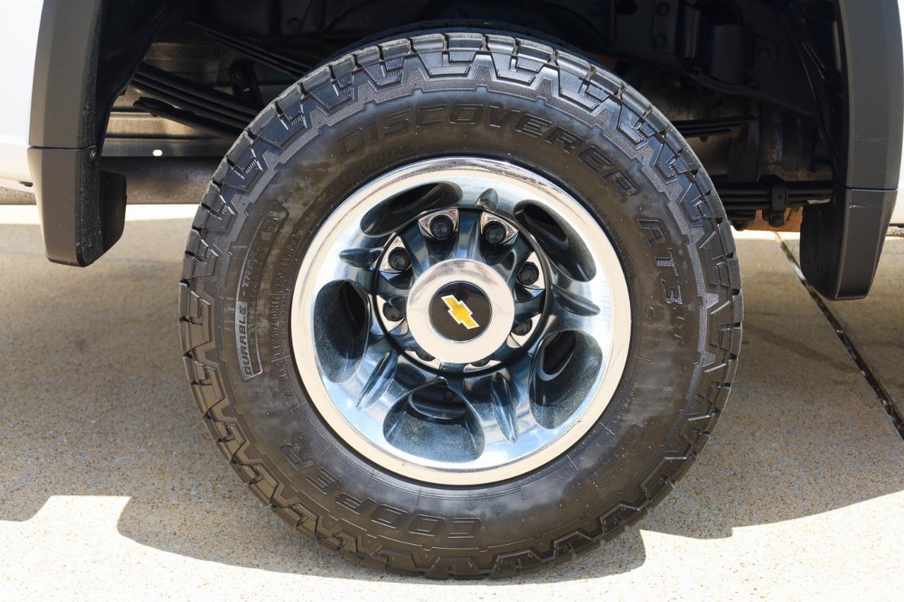 Chevrolet Silverado 3500HD 2WD Reg Cab 142" LT 2022