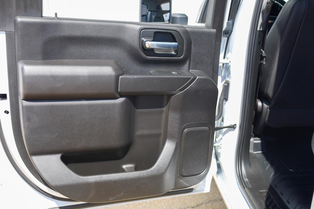 Chevrolet Silverado 3500HD 4WD Crew Cab 172" Work Truck 2025