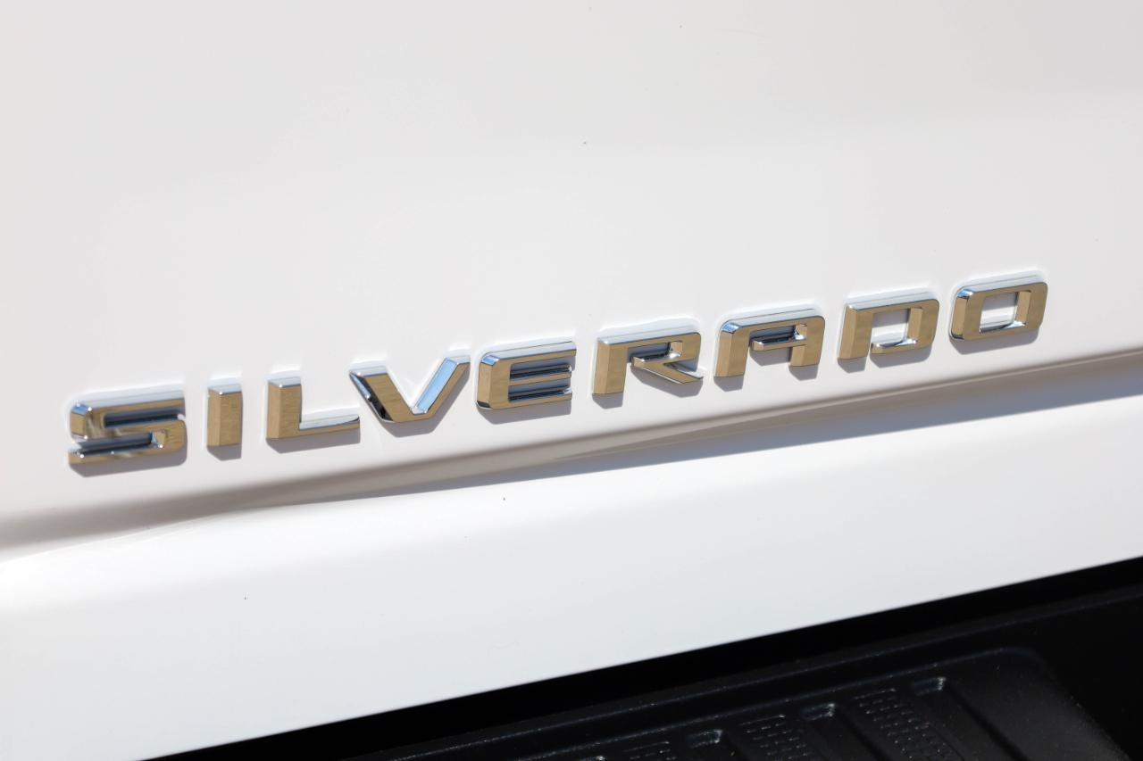 Chevrolet Silverado 3500HD 4WD Crew Cab 172" Work Truck 2025