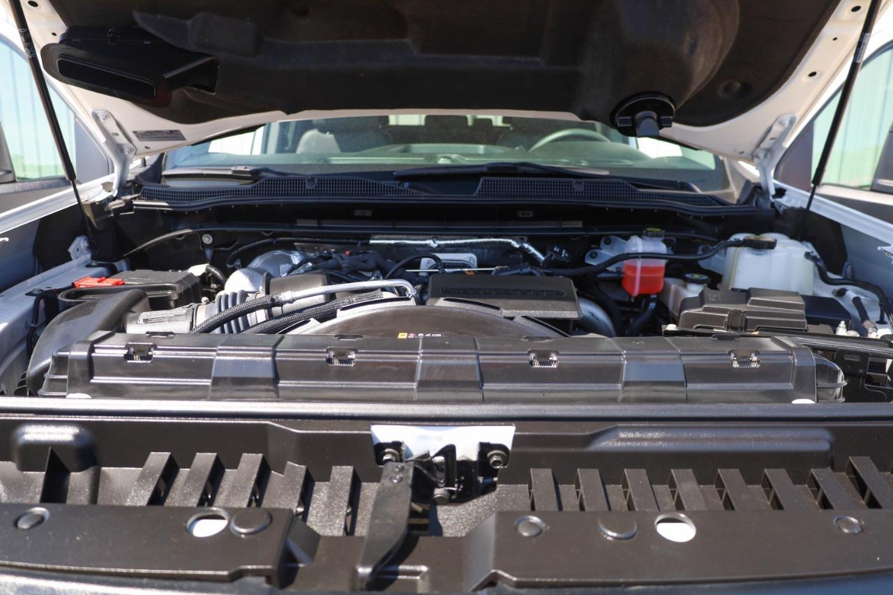 Chevrolet Silverado 3500HD 4WD Crew Cab 172" Work Truck 2025