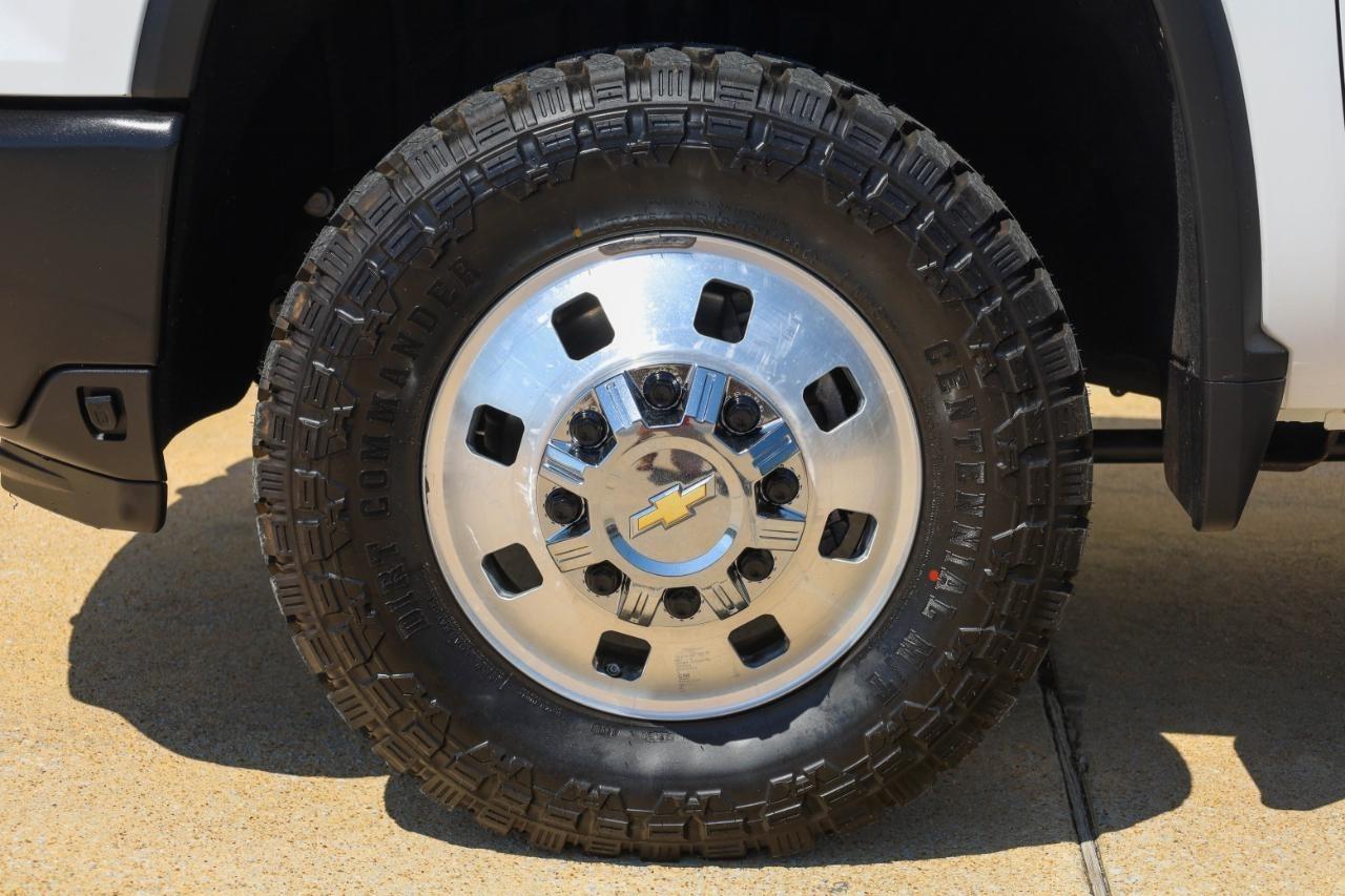 Chevrolet Silverado 3500HD 4WD Crew Cab 172" Work Truck 2025