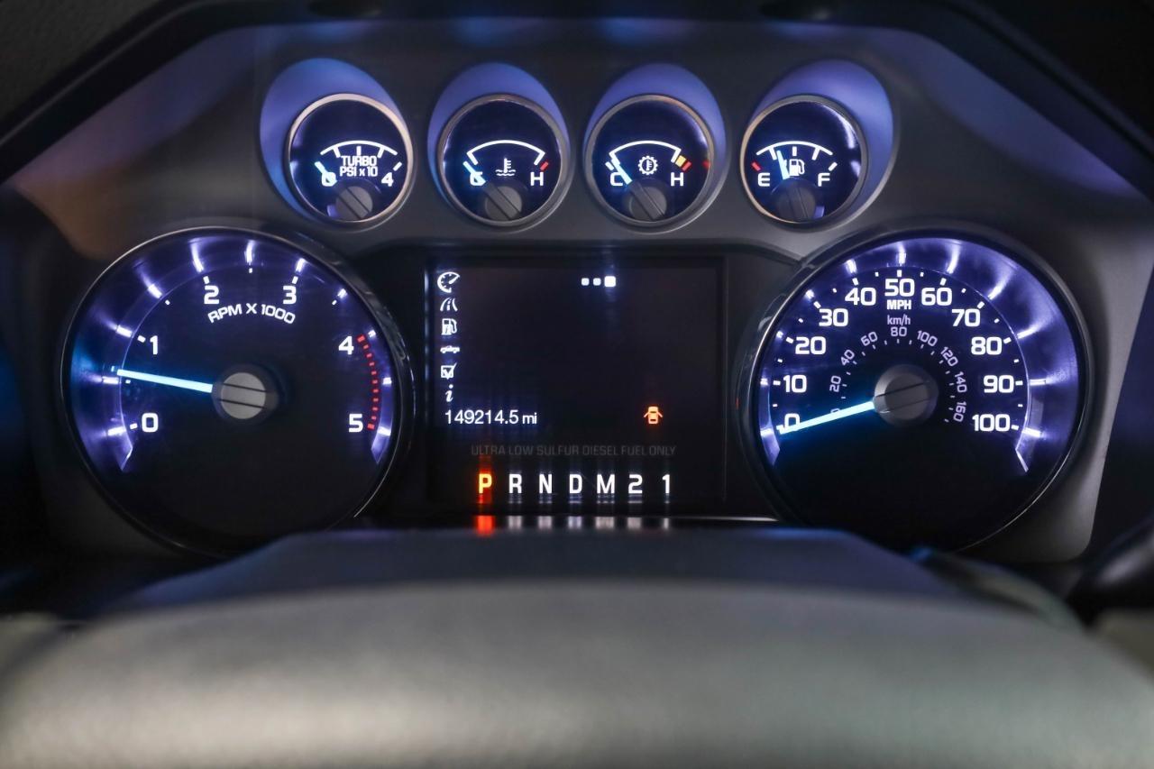 Ford Super Duty F-350 SRW 4WD Crew Cab 156" King Ranch 2016