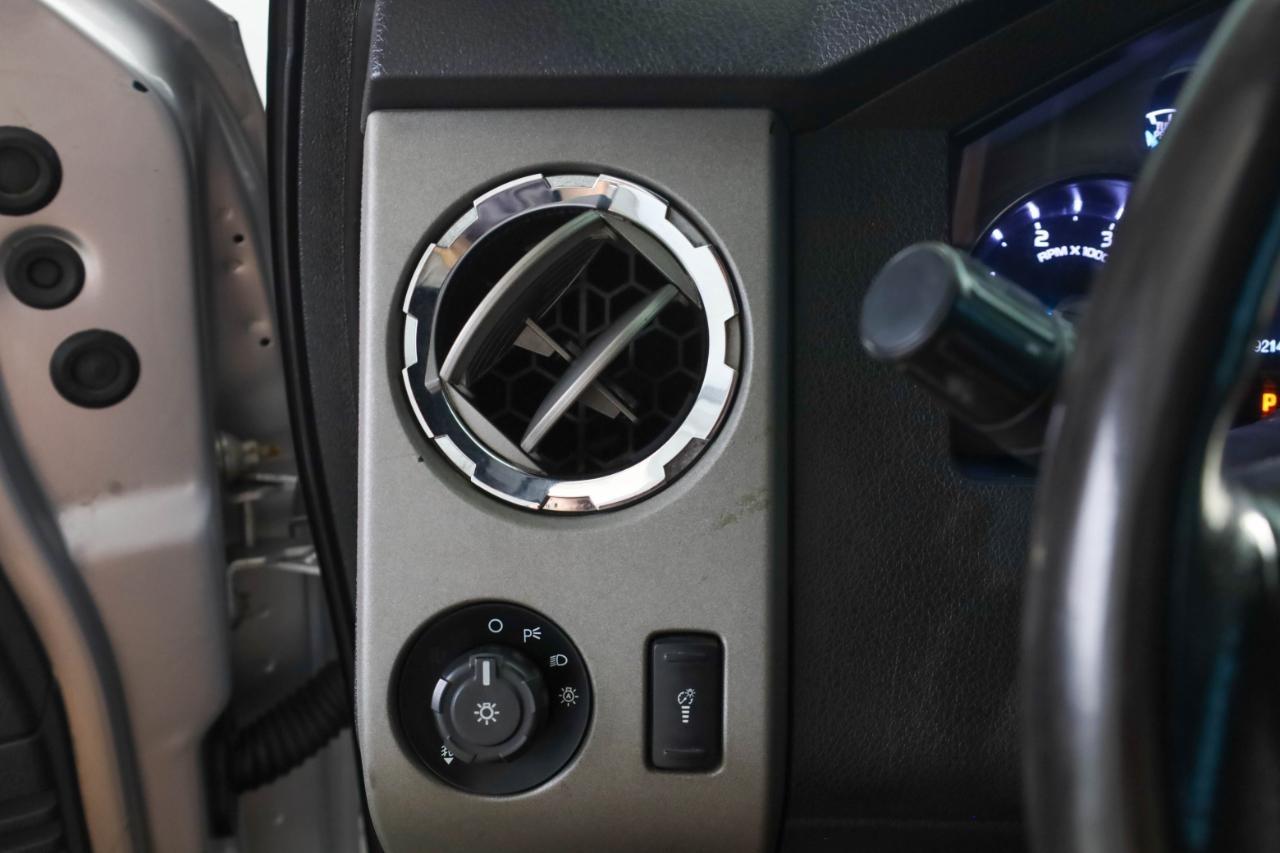 Ford Super Duty F-350 SRW 4WD Crew Cab 156" King Ranch 2016