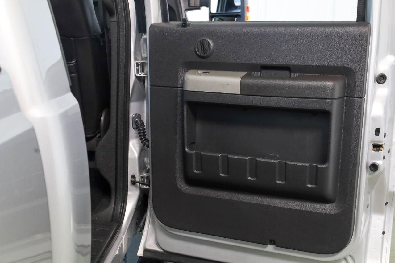 Ford Super Duty F-350 SRW 4WD Crew Cab 156" King Ranch 2016