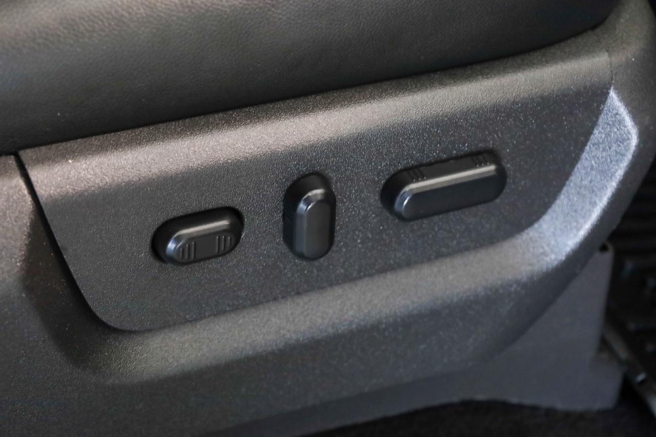 Ford Super Duty F-350 SRW 4WD Crew Cab 156" King Ranch 2016