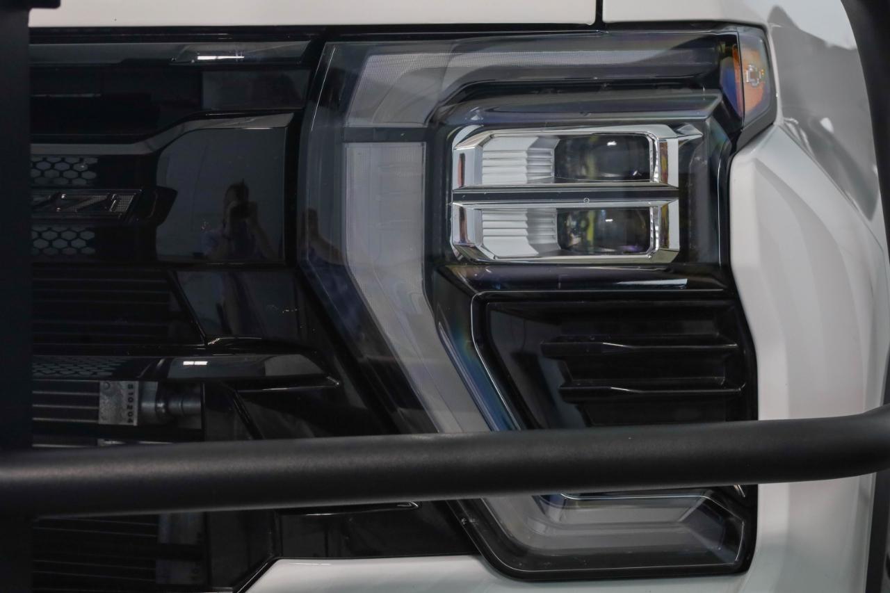 Chevrolet Silverado 2500HD 4WD Crew Cab 159" LTZ 2025