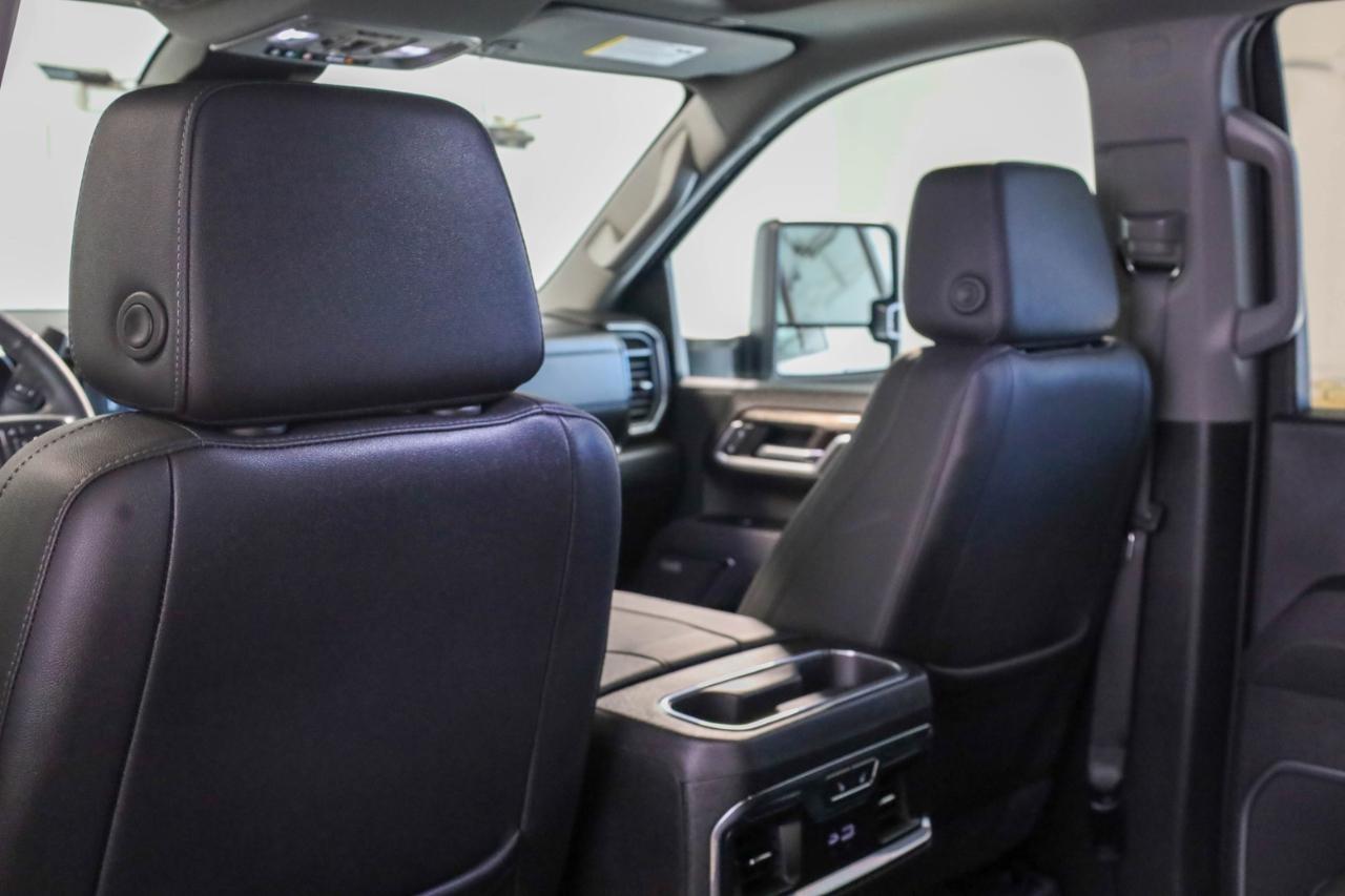 Chevrolet Silverado 2500HD 4WD Crew Cab 159" LTZ 2025