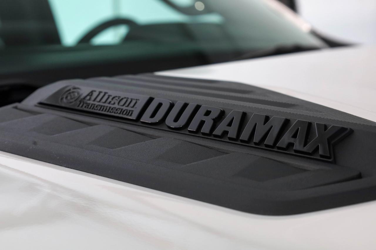 Chevrolet Silverado 2500HD 4WD Crew Cab 159" LTZ 2025