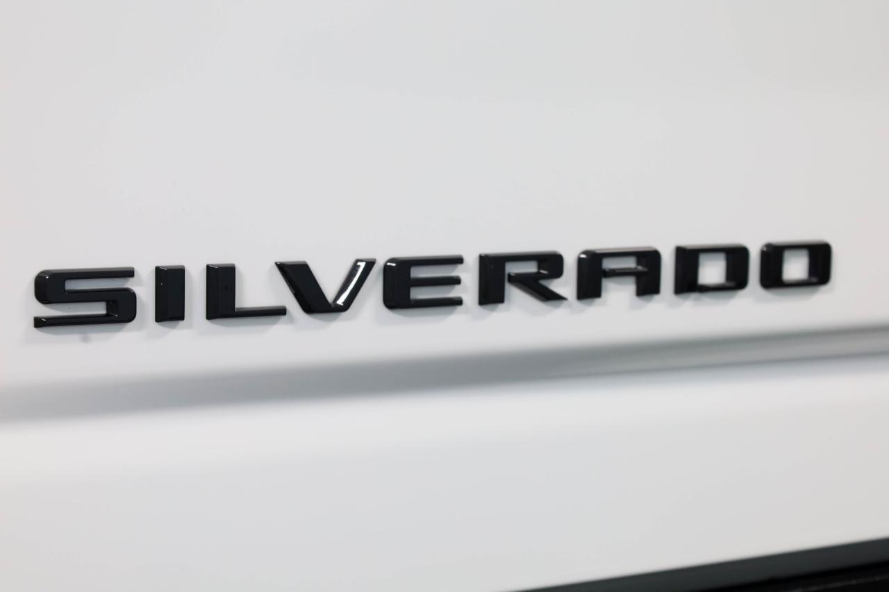 Chevrolet Silverado 2500HD 4WD Crew Cab 159" LTZ 2025