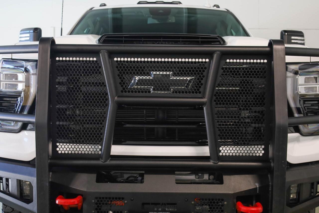 Chevrolet Silverado 2500HD 4WD Crew Cab 159" LTZ 2025
