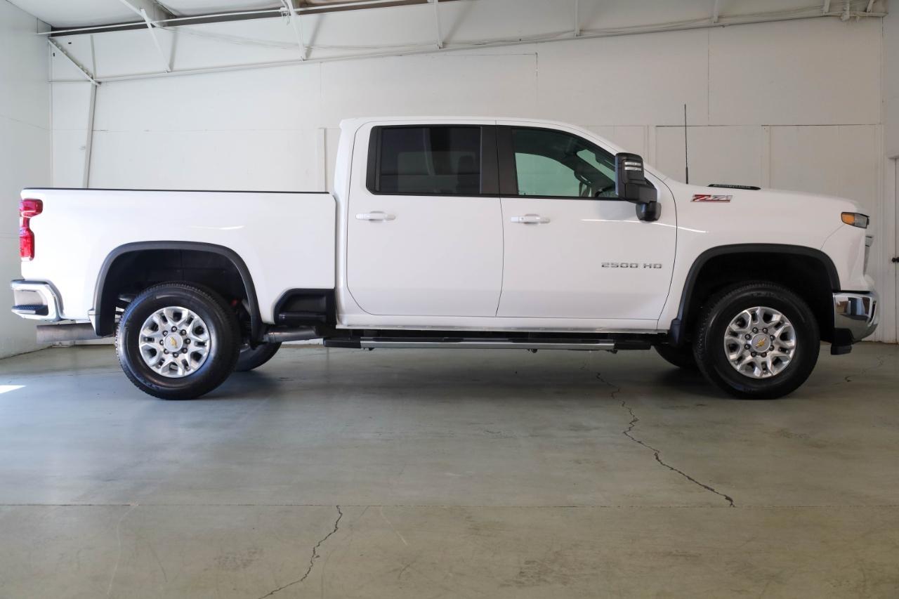 Chevrolet Silverado 2500HD 4WD Crew Cab 159" LT 2024