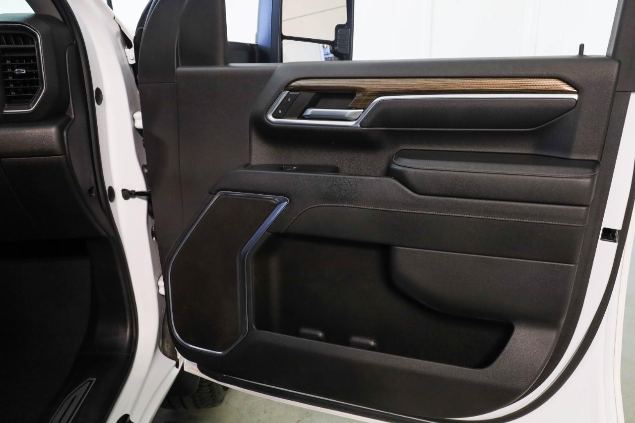 Chevrolet Silverado 2500HD 4WD Crew Cab 159" LT 2024