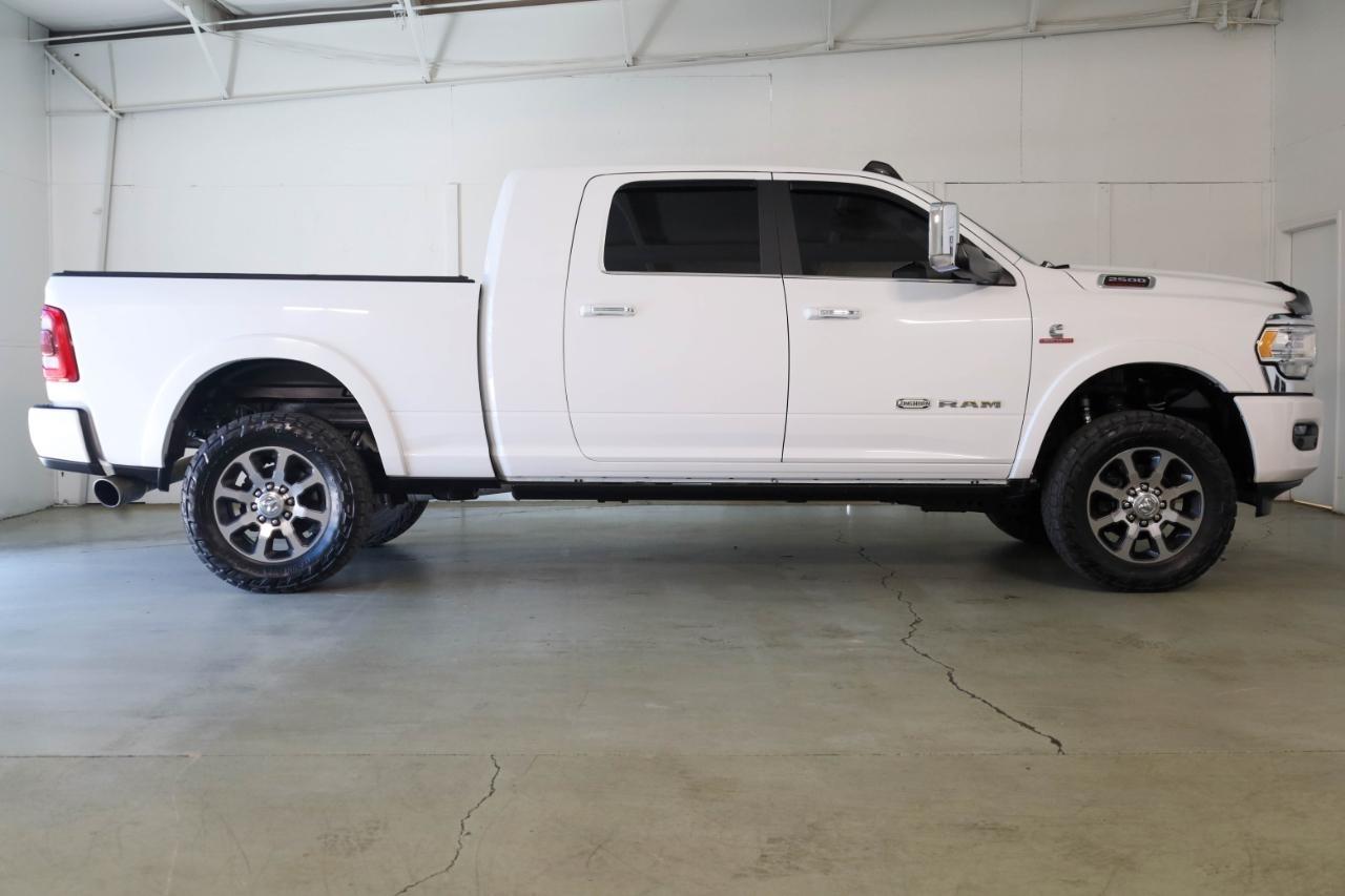 RAM 2500 Longhorn 4x4 Mega Cab 6'4" Box 2021