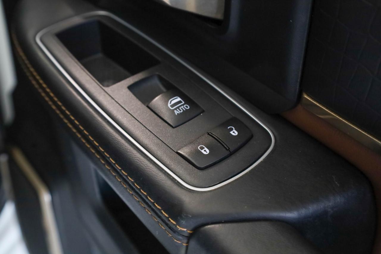 RAM 2500 Longhorn 4x4 Mega Cab 6'4" Box 2021