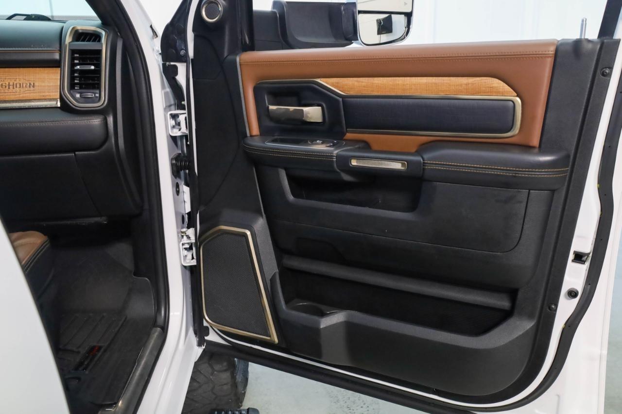 RAM 2500 Longhorn 4x4 Mega Cab 6'4" Box 2021