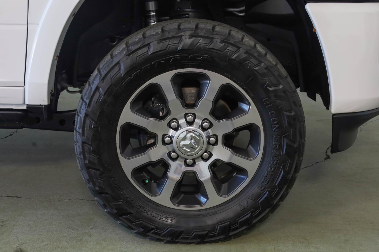 RAM 2500 Longhorn 4x4 Mega Cab 6'4" Box 2021