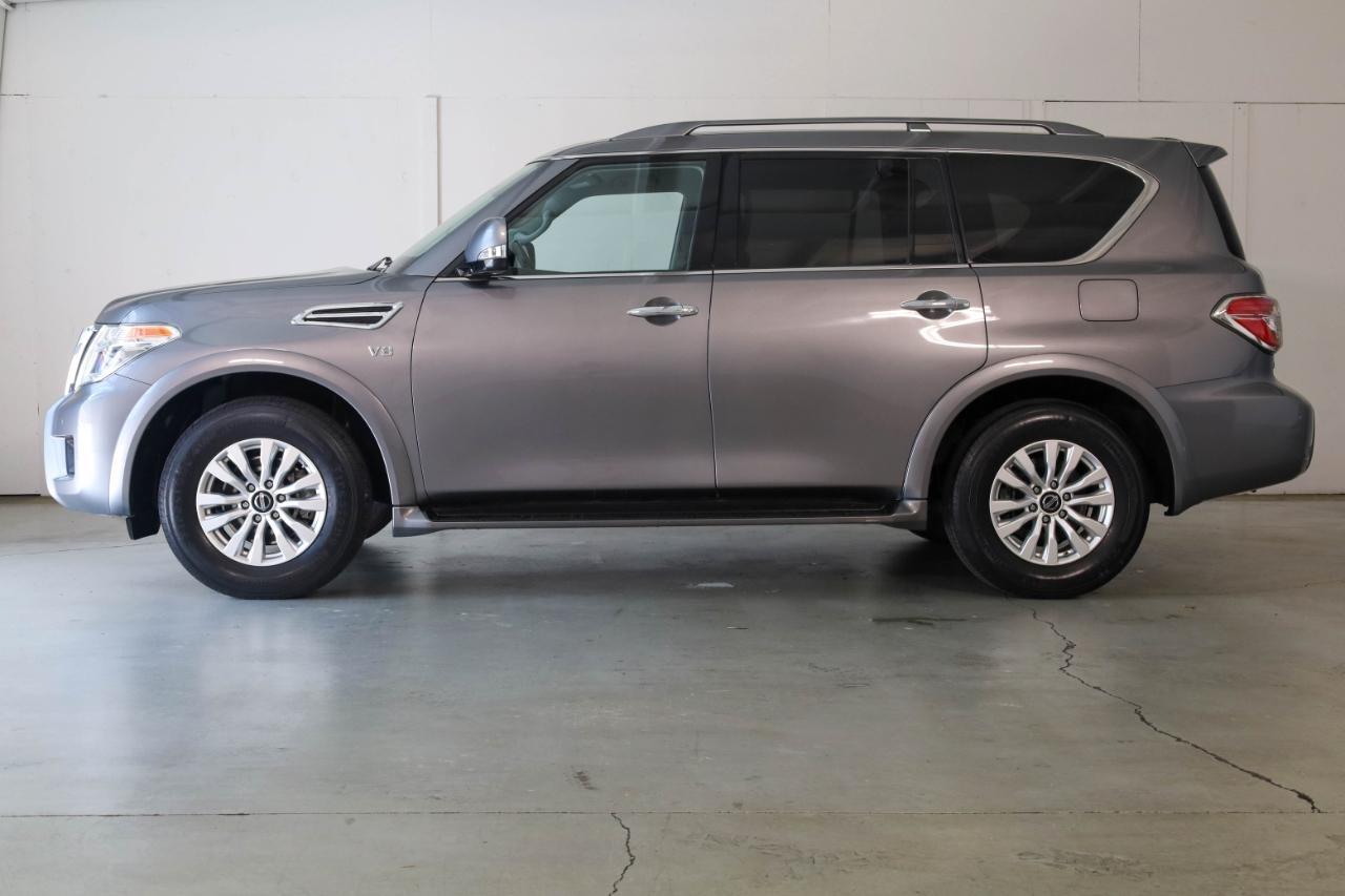 Nissan Armada 4x4 SV 2020