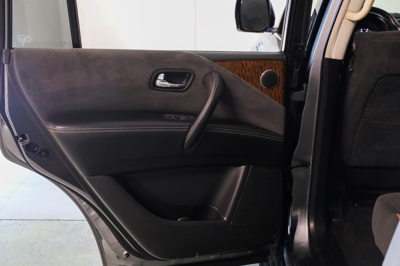 Nissan Armada 4x4 SV 2020