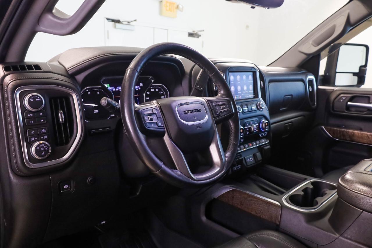 GMC Sierra 2500HD 4WD Crew Cab 159" Denali 2020
