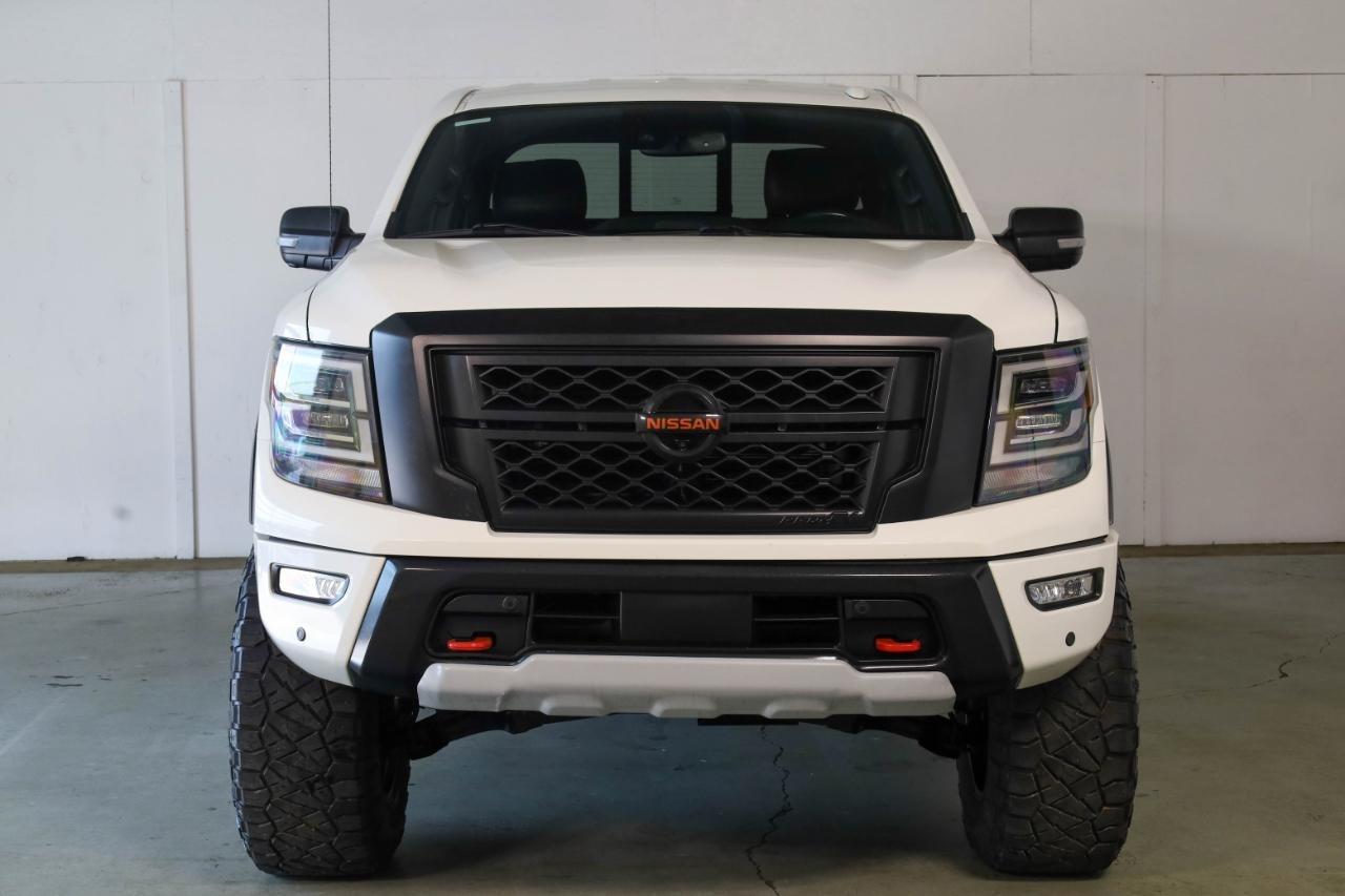 Nissan Titan 4x4 Crew Cab PRO-4X 2021