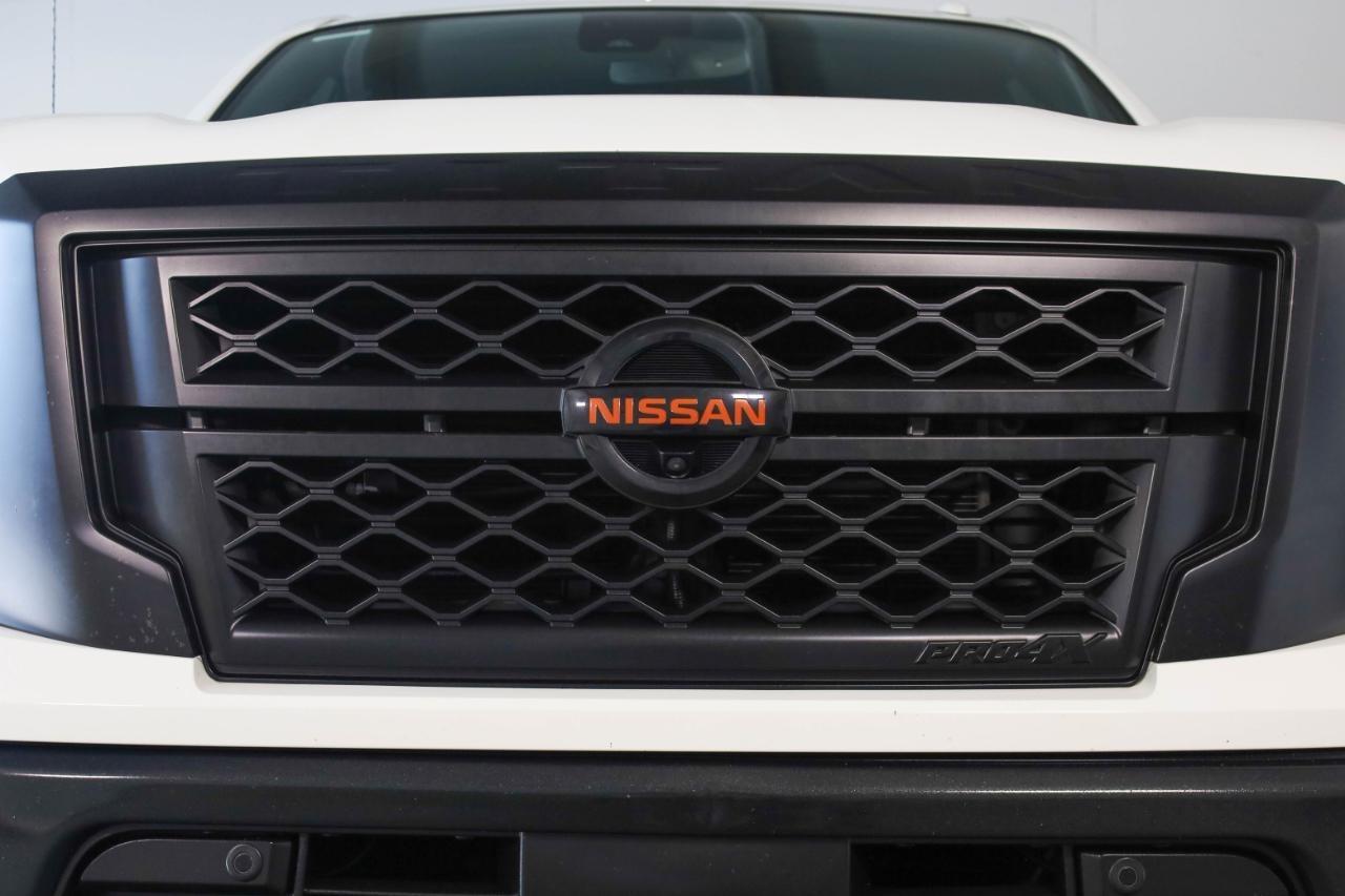 Nissan Titan 4x4 Crew Cab PRO-4X 2021