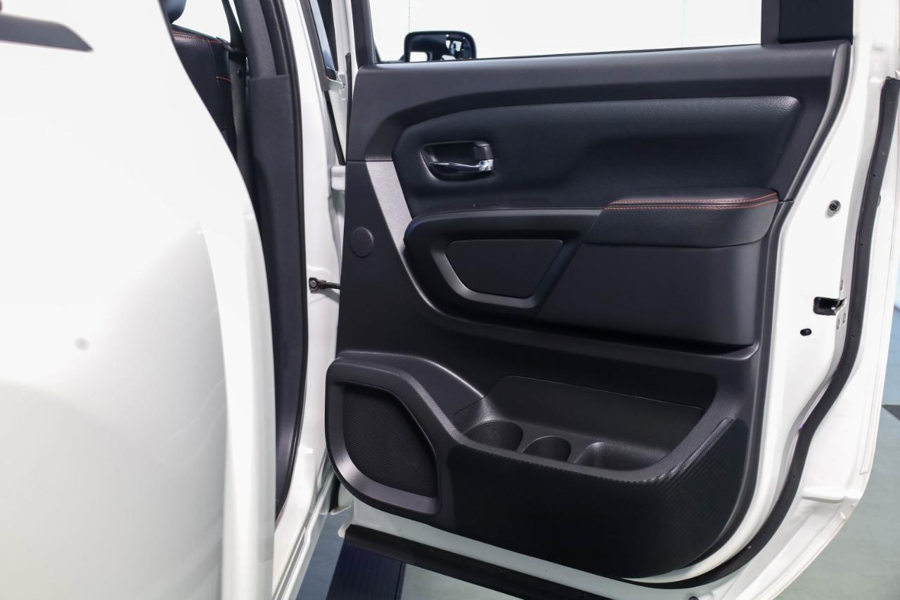 Nissan Titan 4x4 Crew Cab PRO-4X 2021