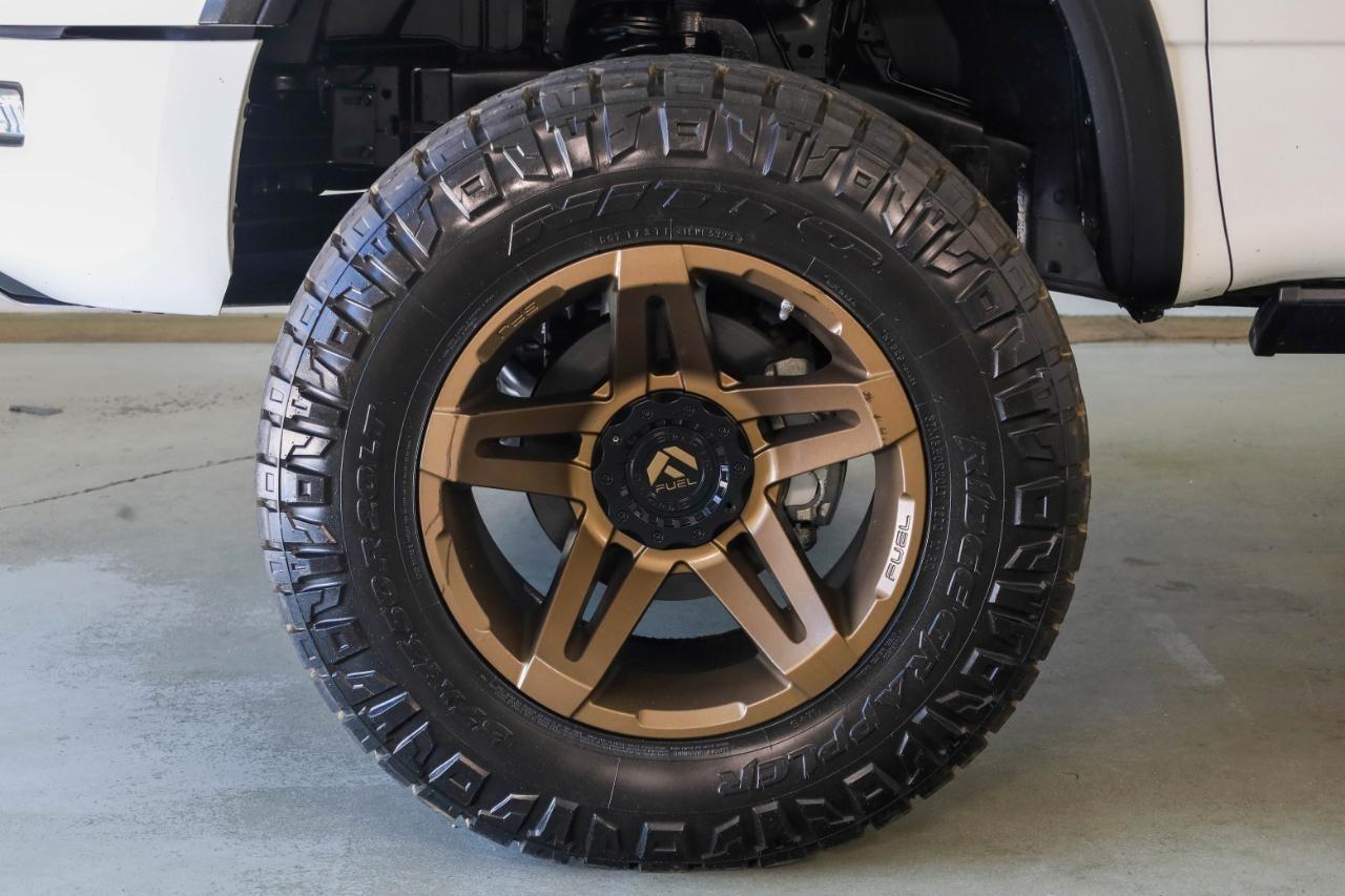 Nissan Titan 4x4 Crew Cab PRO-4X 2021