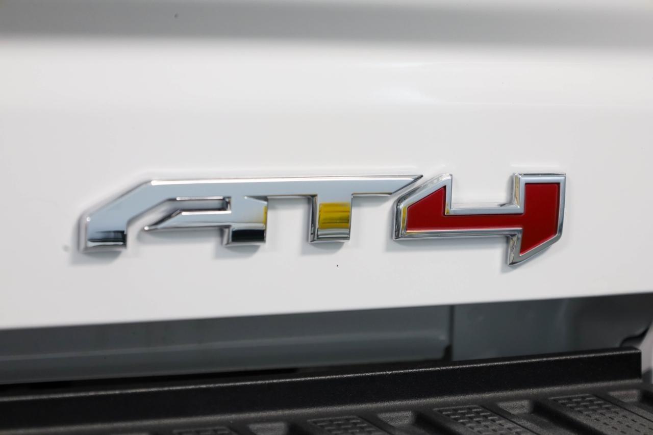 GMC Sierra 2500HD 4WD Crew Cab 159" AT4 2022