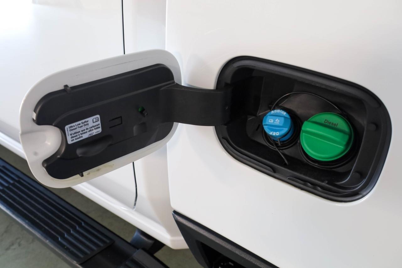 GMC Sierra 2500HD 4WD Crew Cab 159" AT4 2022