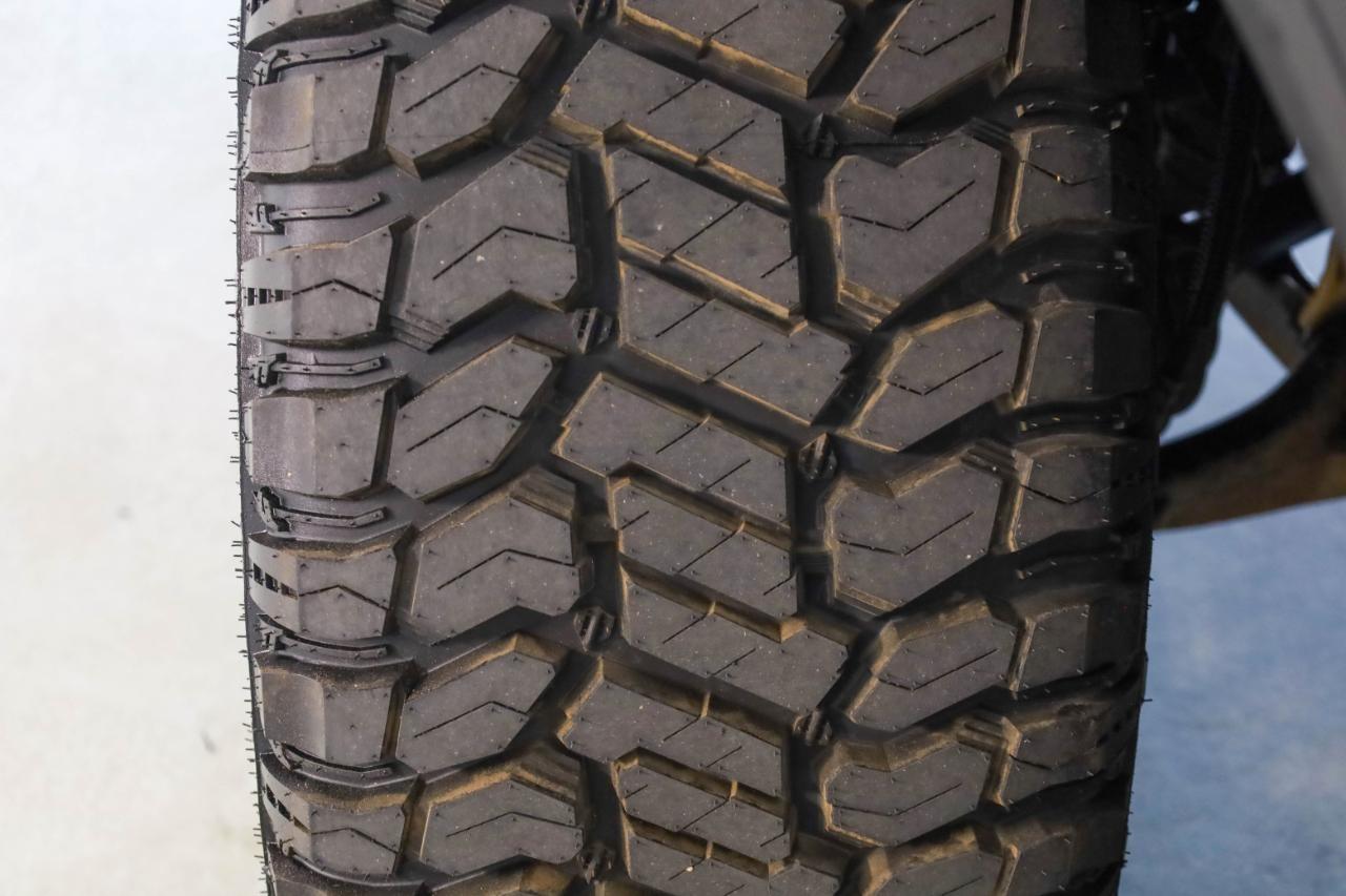 GMC Sierra 2500HD 4WD Crew Cab 159" AT4 2022