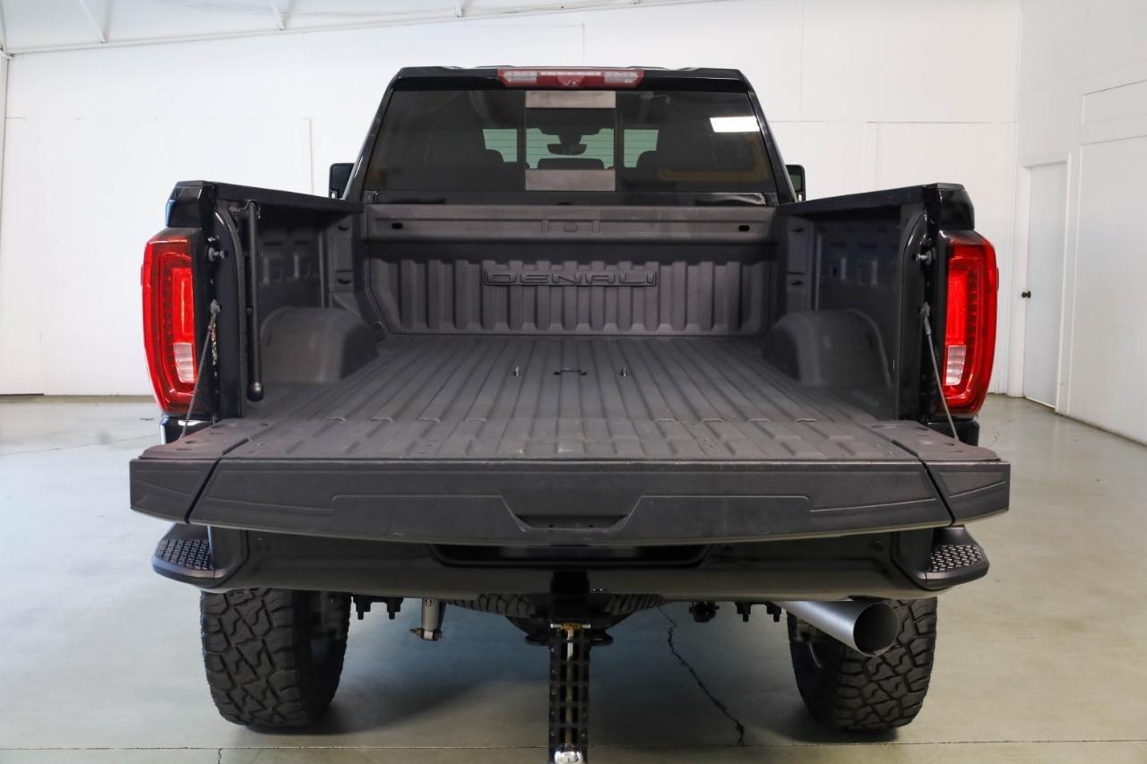 GMC Sierra 2500HD 4WD Crew Cab 159" Denali 2022