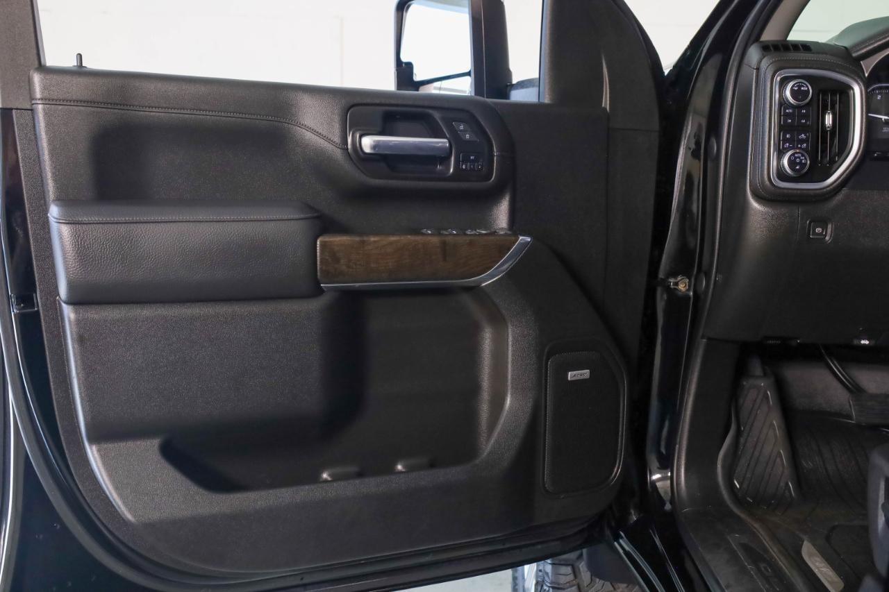 GMC Sierra 2500HD 4WD Crew Cab 159" Denali 2022