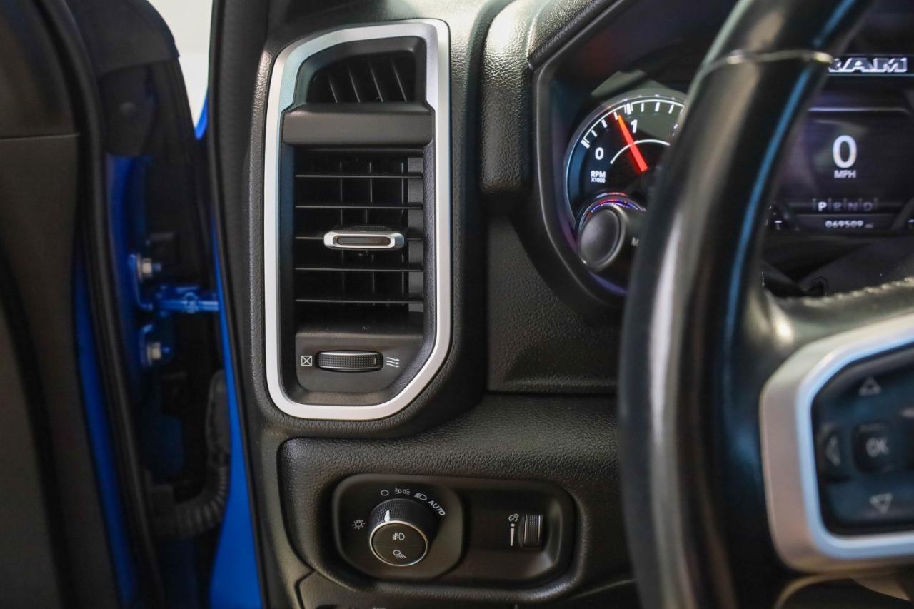 RAM 1500 Big Horn 4x4 Crew Cab 5'7" Box 2022