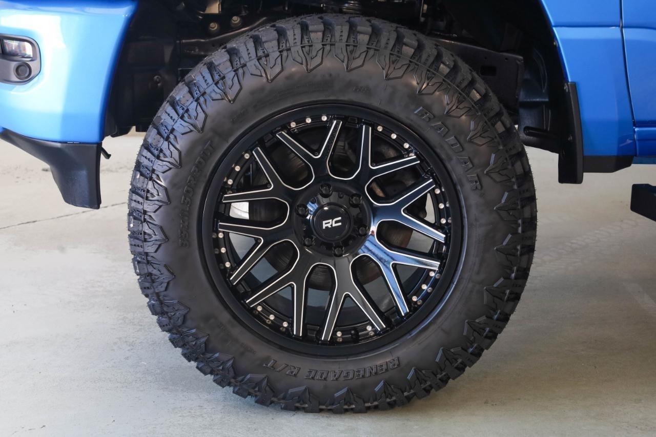 RAM 1500 Big Horn 4x4 Crew Cab 5'7" Box 2022