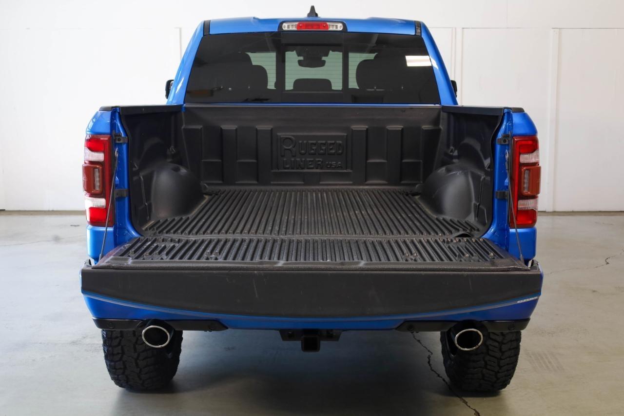 RAM 1500 Big Horn 4x4 Crew Cab 5'7" Box 2022